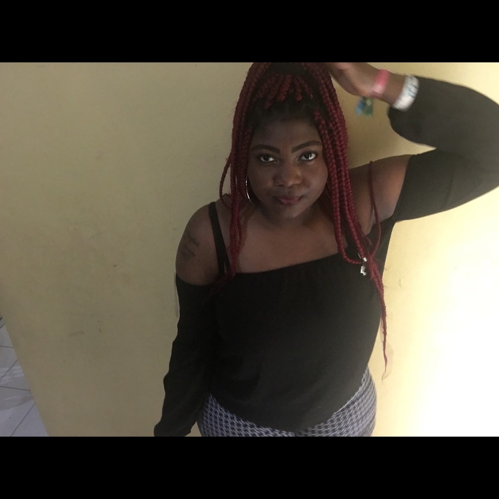 Meet your Posher, Toni-ann